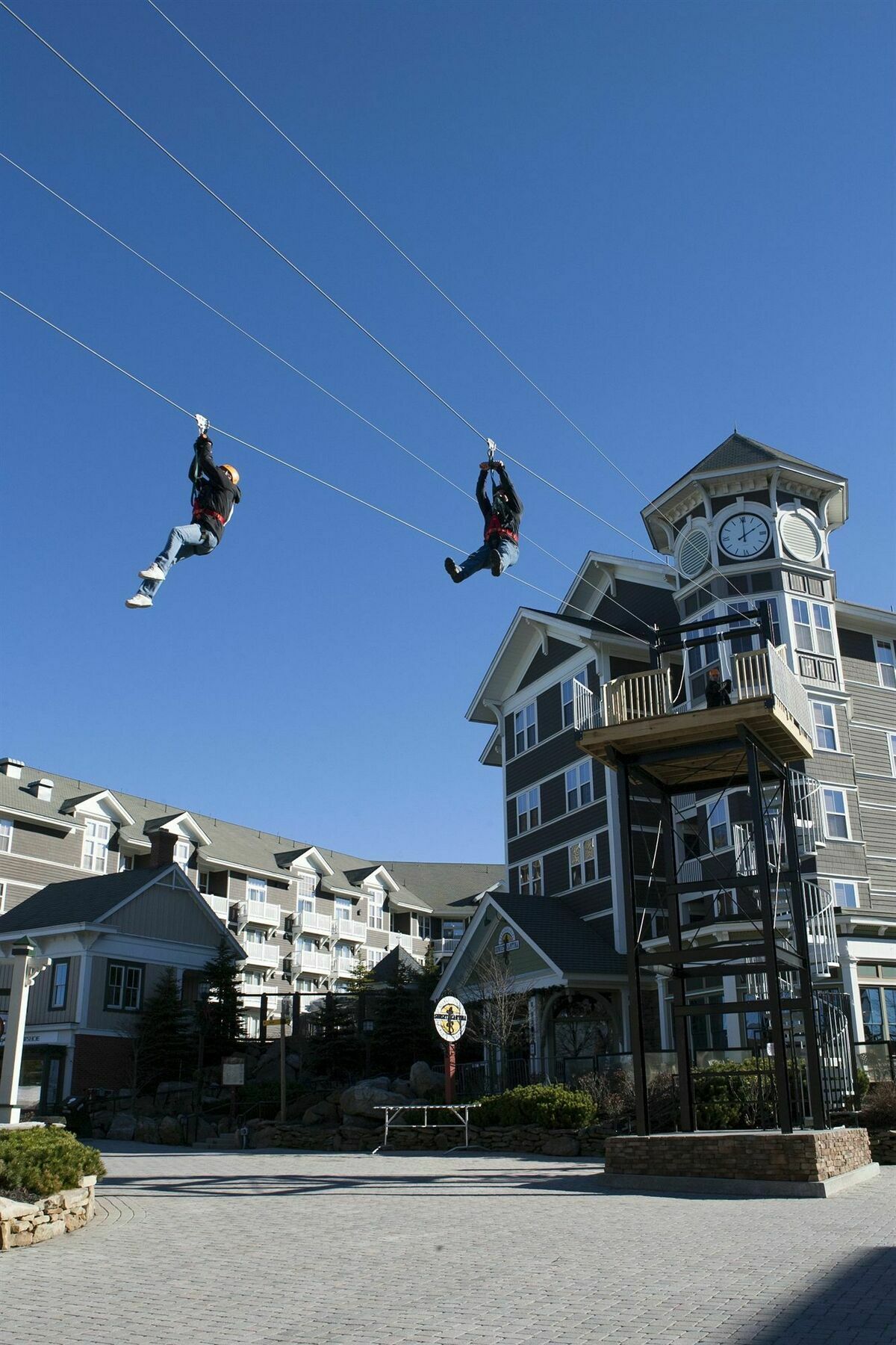 Highland House Hotel Snowshoe Exterior photo